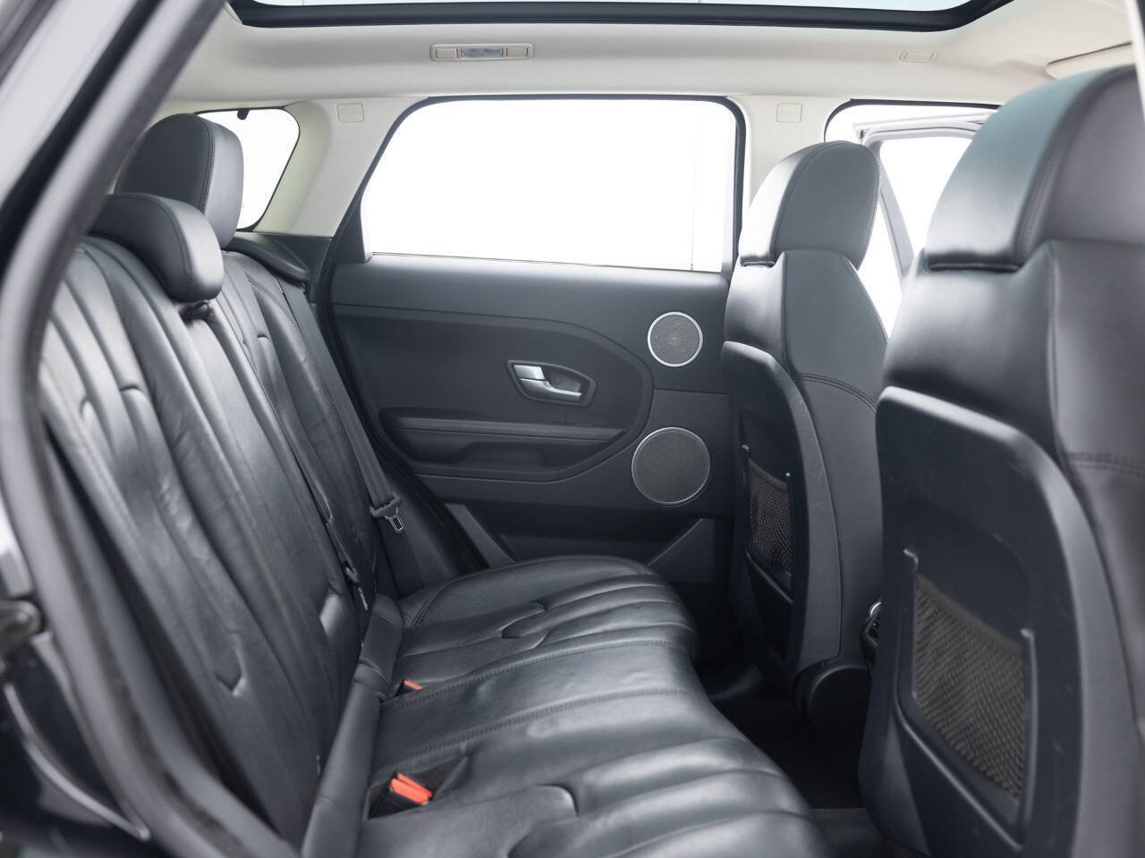 Used 2015 Land Rover Range Rover Evoque Pure Plus AWD/4WD image 29