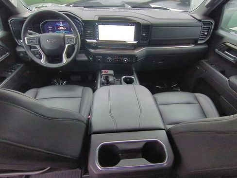 Used 2024 Chevrolet Silverado 1500 LT Trail Boss w/ LT Trail Boss Premium Package image 29