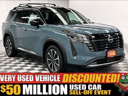 New 2026 Nissan Pathfinder Platinum w/ Cargo Package