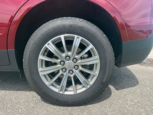 Used 2018 Cadillac XT5 Luxury w/ Driver Awareness Package AWD/4WD image 15