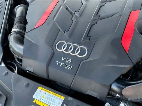 Certified 2022 Audi S8 image 33