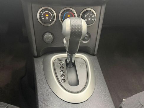 Used 2011 Nissan Rogue S image 16