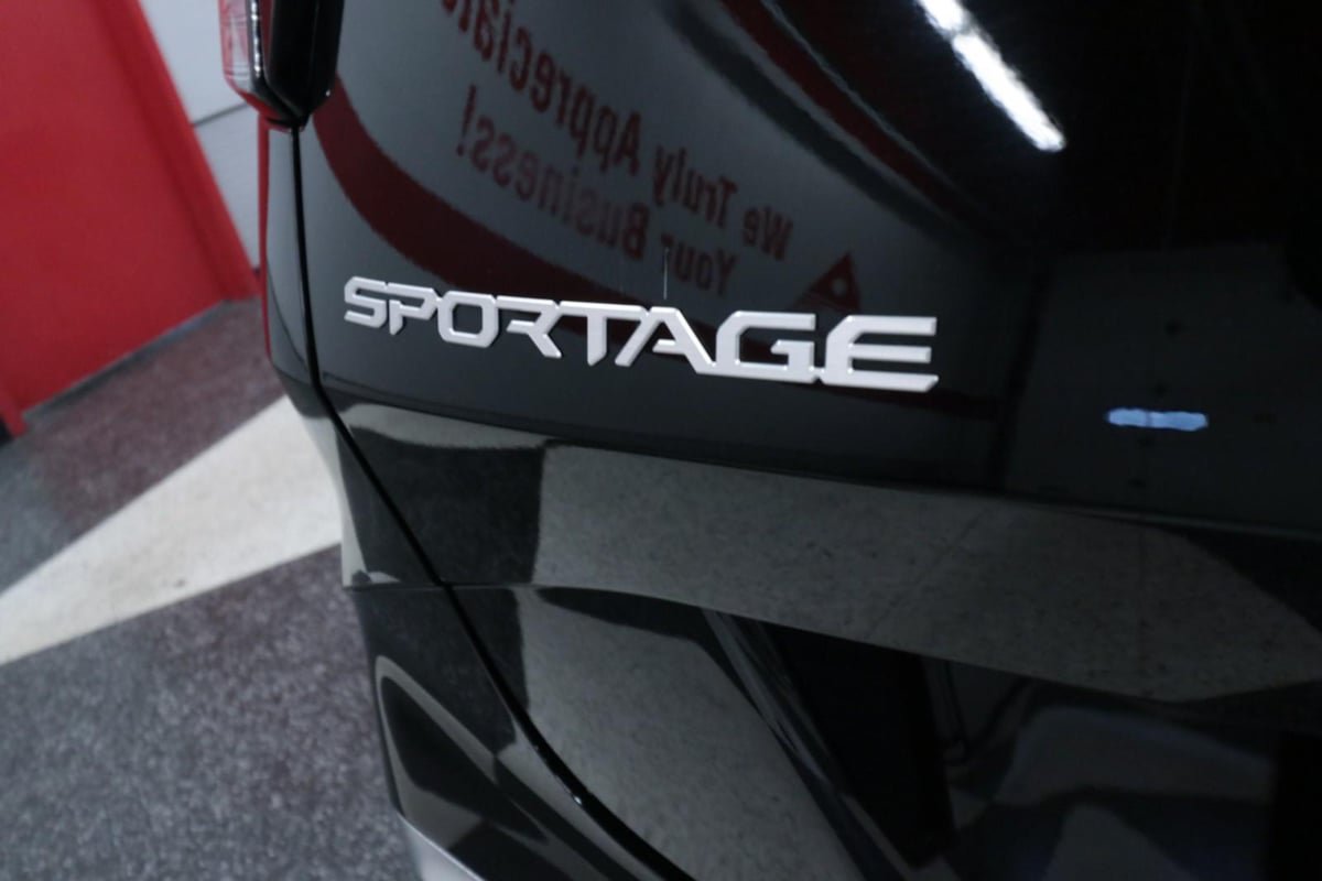 Used 2023 Kia Sportage SX FWD image 33