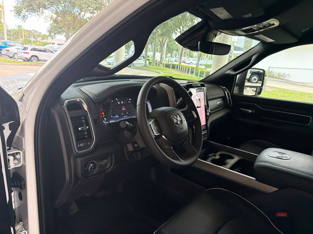 Used 2026 RAM 3500 Laramie w/ Towing Technology Group AWD/4WD image 7