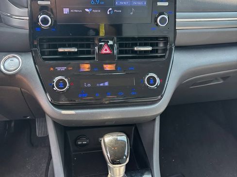 Used 2021 Hyundai Ioniq Blue FWD image 11