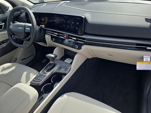 New 2026 Kia Sportage EX image 12