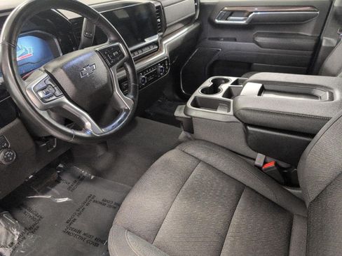 Used 2023 Chevrolet Silverado 1500 RST AWD/4WD image 9