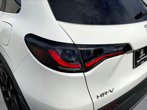 Used 2023 Honda HR-V Sport image 28