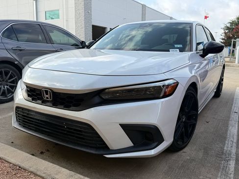 Used 2024 Honda Civic Sport image 1