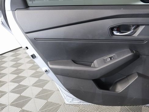 Used 2025 Honda Accord Sport image 13