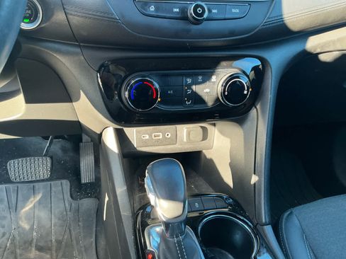 Used 2021 Buick Encore GX Preferred image 22