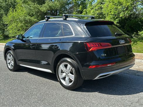 Used 2019 Audi Q5 2.0T Premium Plus w/ Premium Plus Package AWD/4WD image 7