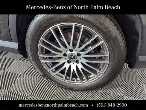 Certified 2024 Mercedes-Benz GLC 300 image 16
