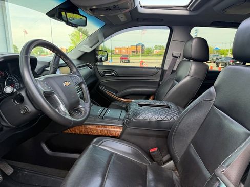 Used 2015 Chevrolet Suburban LTZ image 5