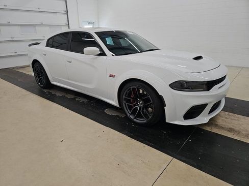 Used 2022 Dodge Charger Scat Pack RWD image 3