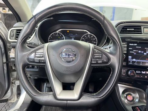 Used 2018 Nissan Maxima Platinum FWD image 18