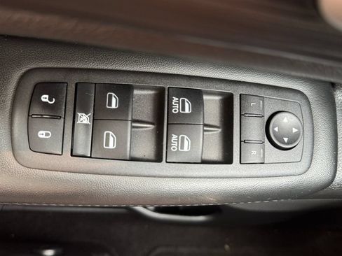 Certified 2022 Jeep Grand Cherokee Laredo X AWD/4WD image 26