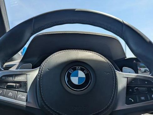Used 2022 BMW X5 sDrive40i w/ M Sport Package RWD image 34