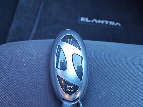 Used 2024 Hyundai Elantra SEL image 35