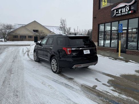 Used 2016 Ford Explorer Limited w/ Equipment Group 301A image 9