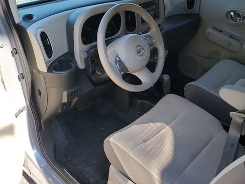Used 2013 Nissan Cube 1.8 S w/ Interior Designer Pkg FWD image 8