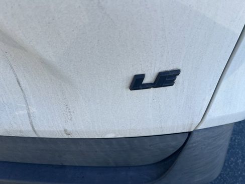 Used 2019 Toyota RAV4 LE image 10