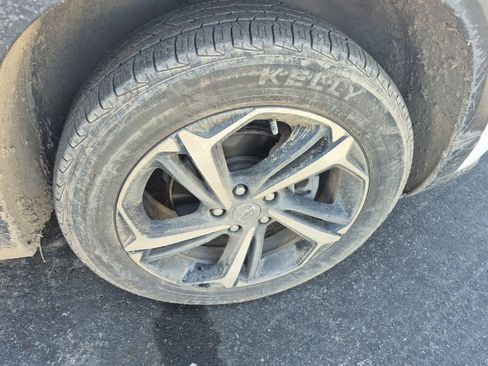 Used 2022 Chevrolet TrailBlazer RS w/ Sun and Liftgate Package image 9