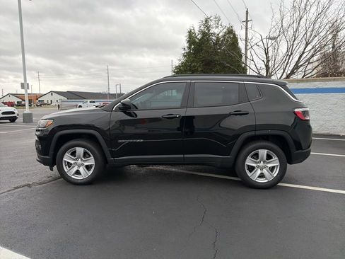 Used 2022 Jeep Compass Latitude w/ Sun and Sound Group image 2