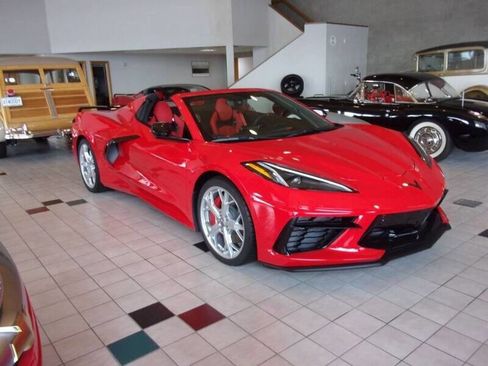 Used 2023 Chevrolet Corvette Stingray Premium Conv w/ Z51 Performance Package image 3