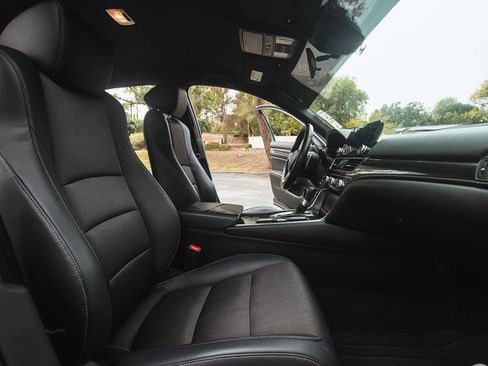 Used 2018 Honda Accord Sport image 19