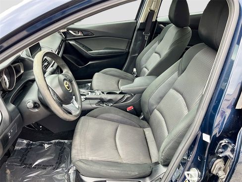 Used 2016 MAZDA MAZDA3 i Sport w/ Preferred Equipment Package image 19