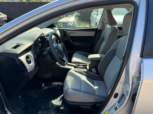 Used 2017 Toyota Corolla LE FWD image 8