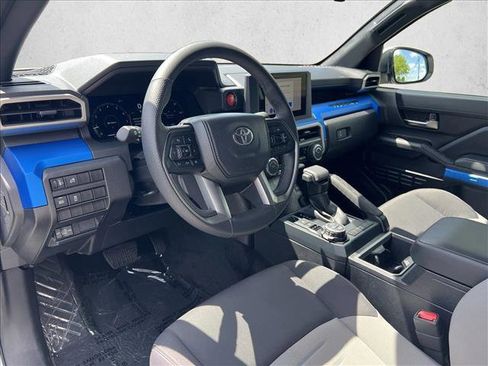 Certified 2025 Toyota Tacoma TRD Off-Road image 9