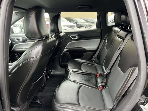 Certified 2023 Jeep Compass Latitude image 9