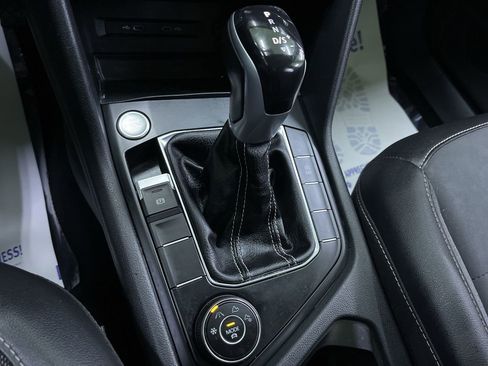 Used 2022 Volkswagen Taos SE image 24