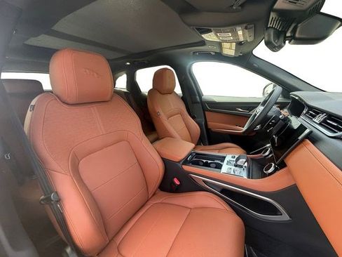 New 2026 Jaguar F-PACE R-Dynamic S AWD/4WD image 19