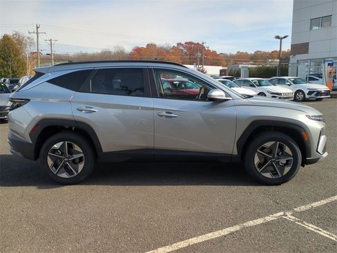 New 2026 Hyundai Tucson SEL image 2