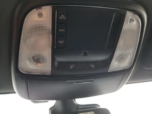 Used 2024 Dodge Durango SXT AWD/4WD image 33