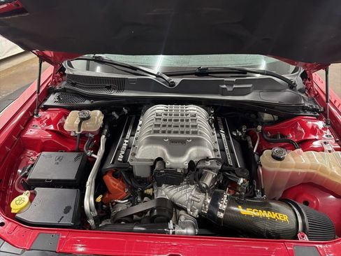 Used 2016 Dodge Challenger SRT Hellcat image 24