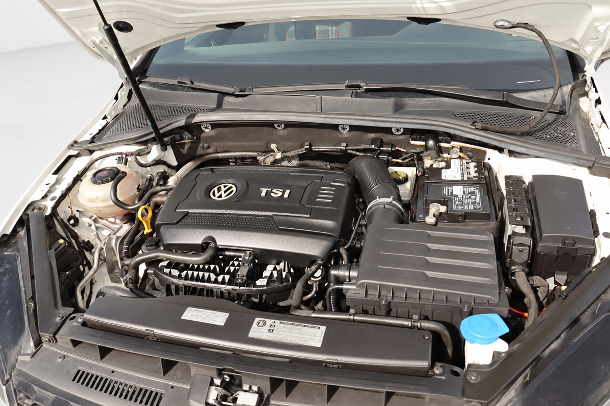 Used 2019 Volkswagen GTI S w/ Driver Assistance Package FWD image 40