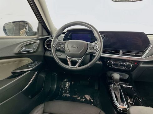 Used 2024 Chevrolet Trax ACTIV w/ Driver Confidence Package image 29