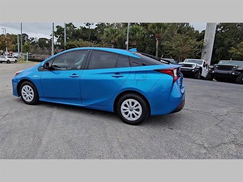 Used 2019 Toyota Prius LE image 26