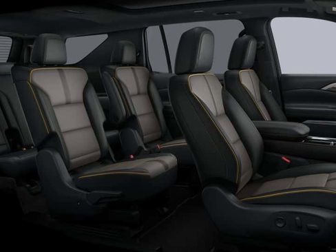 New 2026 Chevrolet Traverse High Country image 32