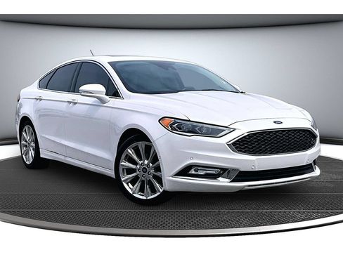 Used 2017 Ford Fusion Platinum FWD image 2