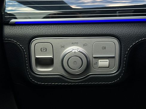 New 2026 Mercedes-Benz GLS 580 4MATIC image 28