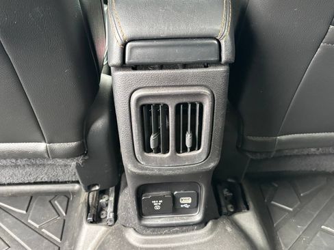 Used 2021 Jeep Compass Limited w/ Elite Interior Group AWD/4WD image 15