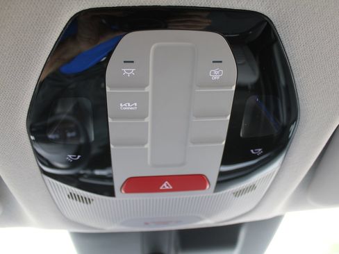 Certified 2025 Kia K4 EX FWD image 43