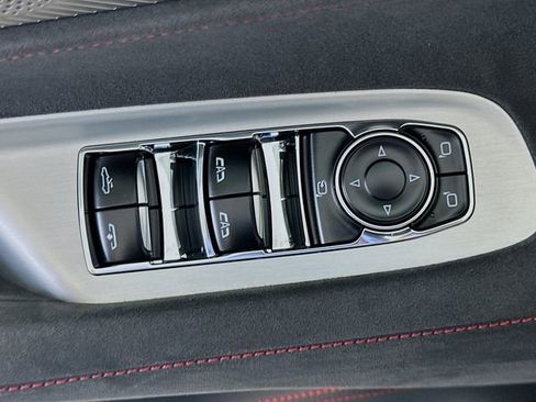 Used 2025 Chevrolet Corvette E-Ray AWD/4WD image 18