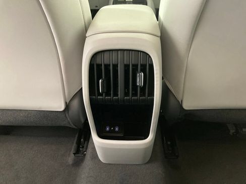 Used 2025 Hyundai Kona SEL AWD/4WD image 17