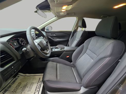 New 2026 Nissan Rogue SV w/ Cold Weather Package AWD/4WD image 17